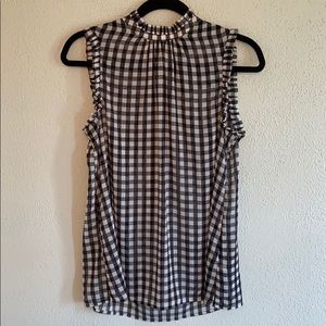 Sleeveless blouse